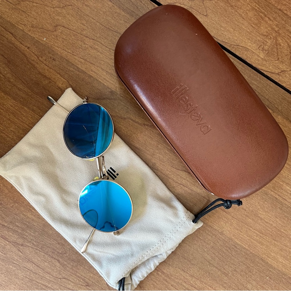 Illesteva round sunnies